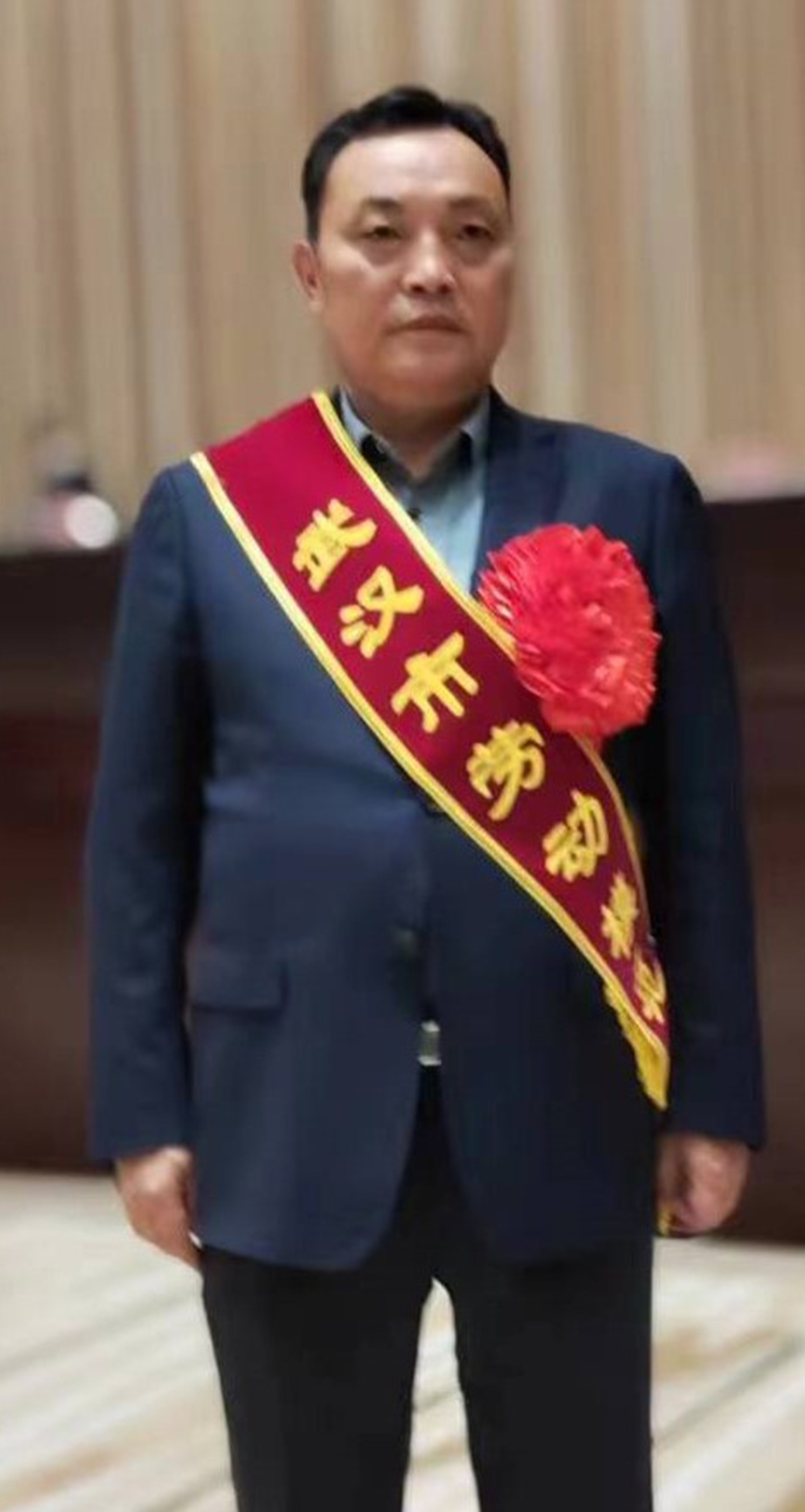 黄开明.jpg