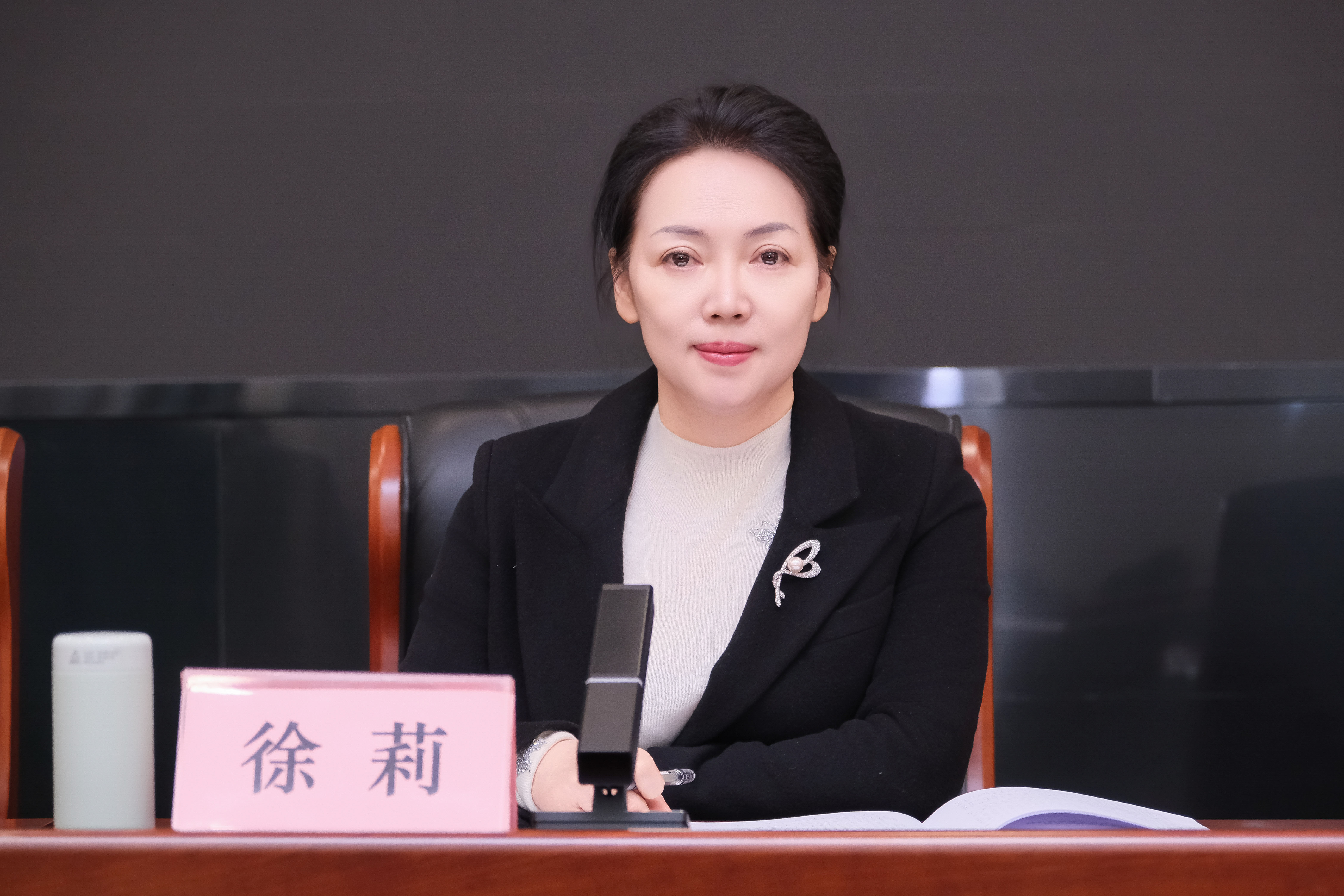 徐莉.jpg